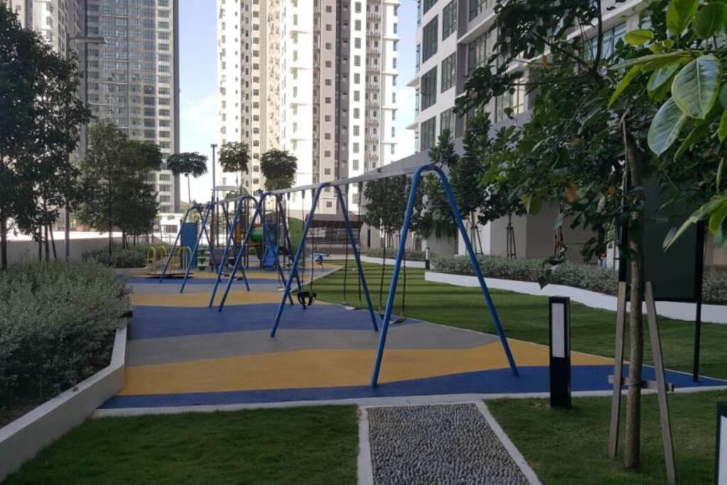 Conezion, Nice View, Beside Ioi City Mall, Opposite Hospital Serdang, Beside Uniteen And Upm, Putrajaya Kültér fotó