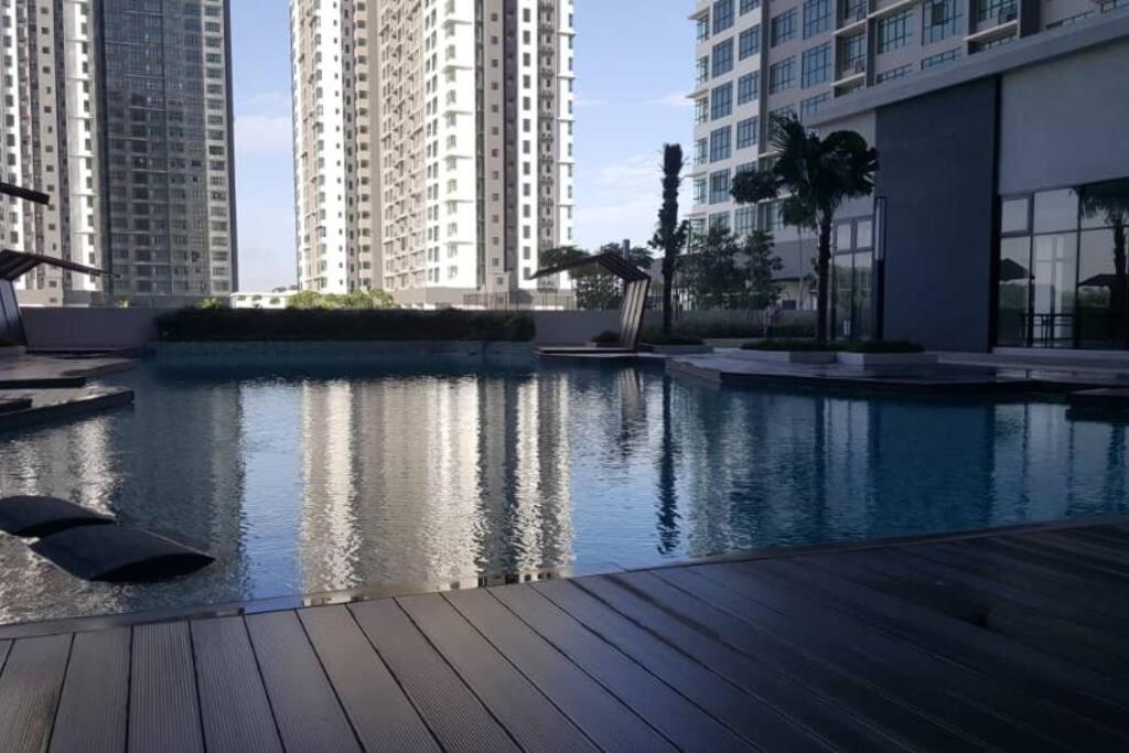Conezion, Nice View, Beside Ioi City Mall, Opposite Hospital Serdang, Beside Uniteen And Upm, Putrajaya Kültér fotó